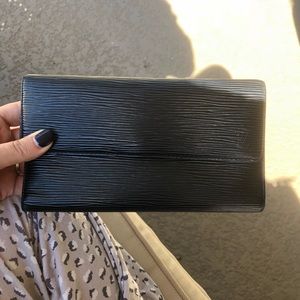 Louis Vuitton Epi noir wallet